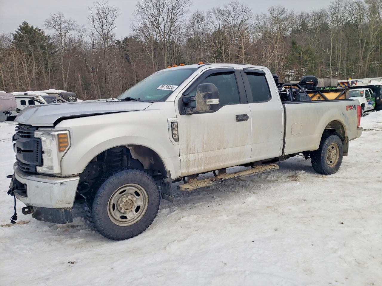 Salvage Ford F-350 Image
