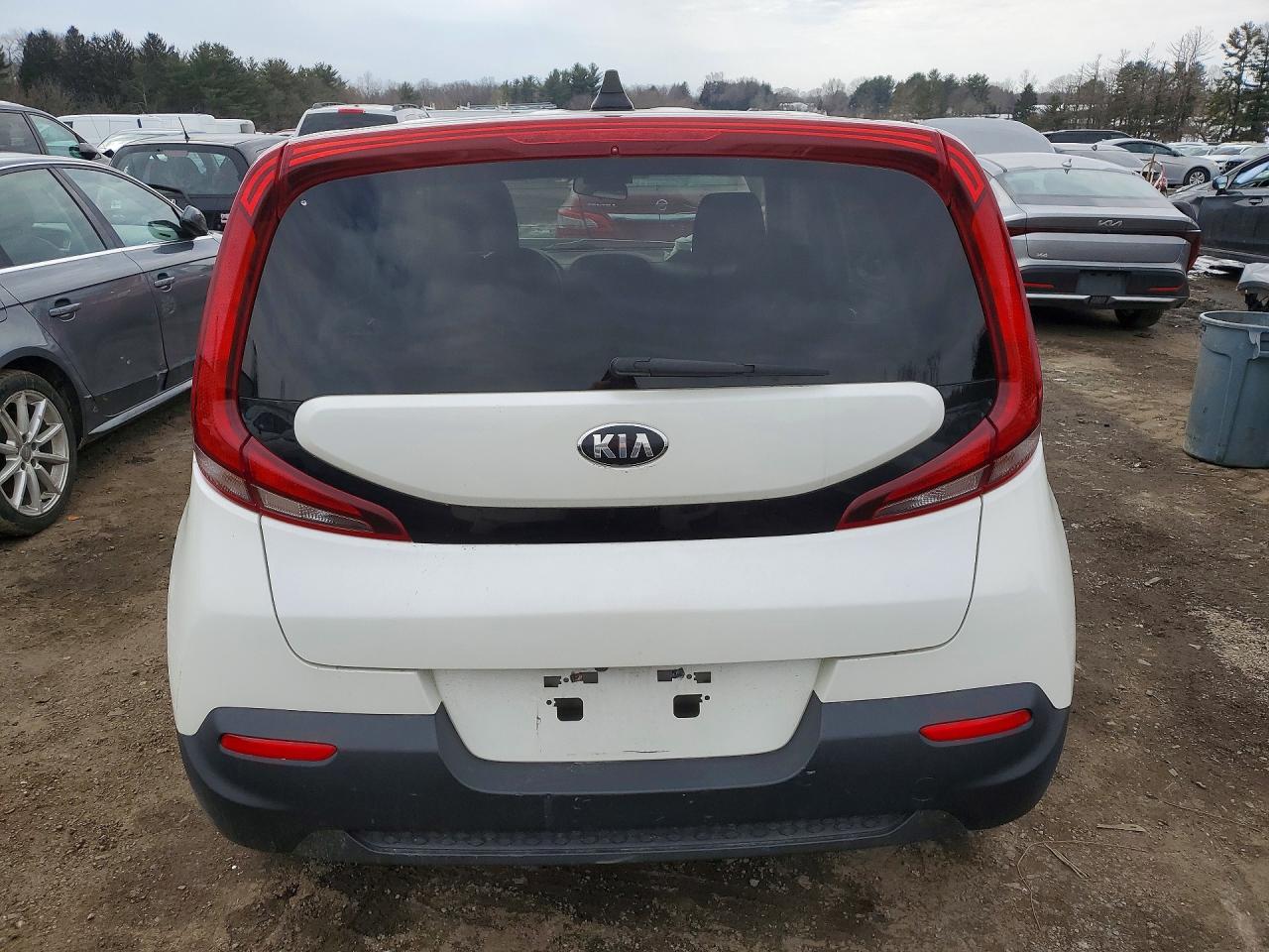 Kia Soul Lx