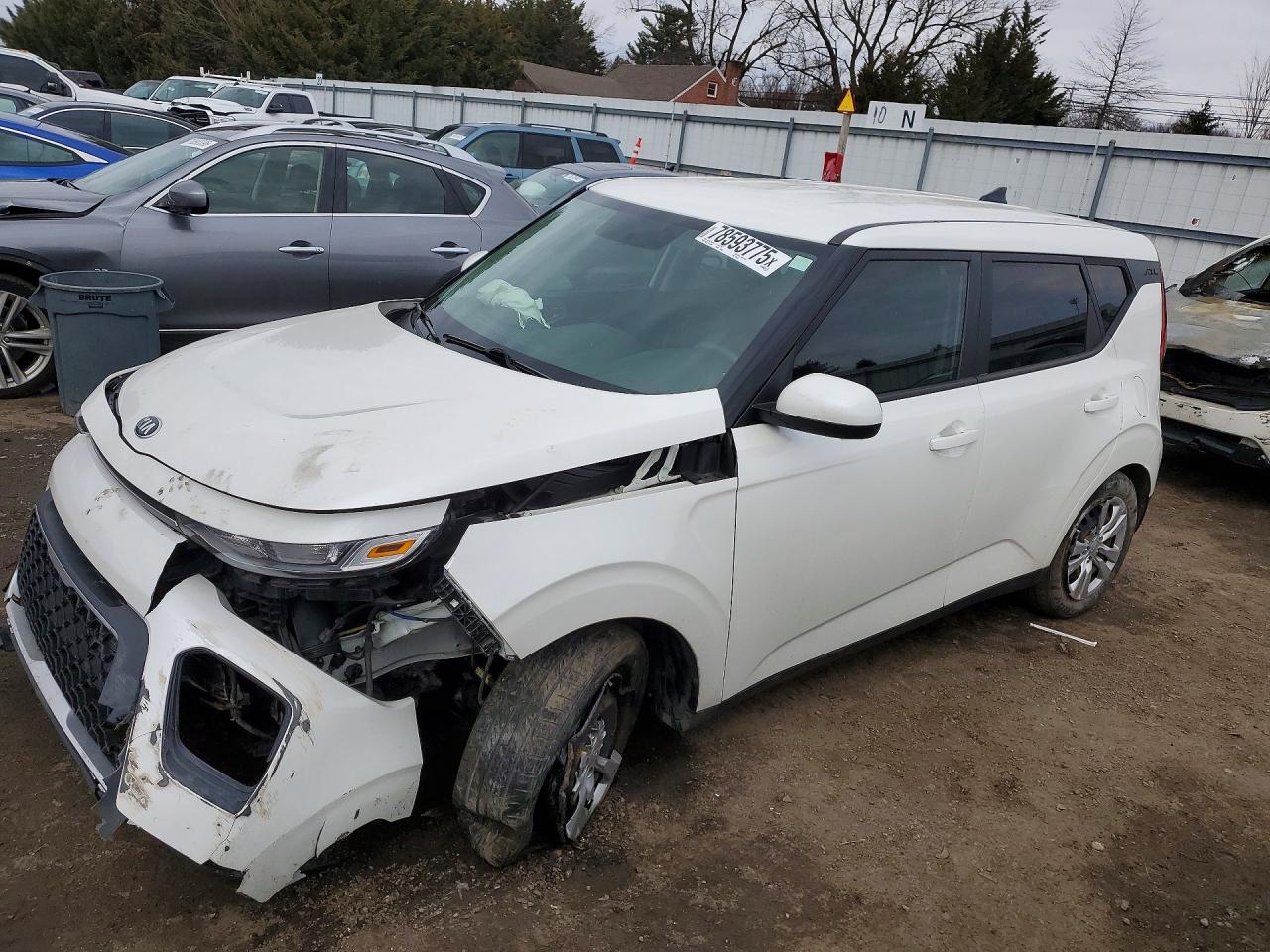 Salvage Kia Soul Image