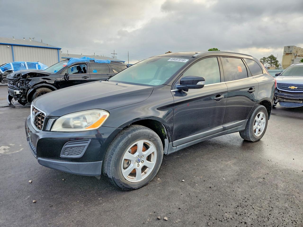 Salvage Volvo XC60 Image