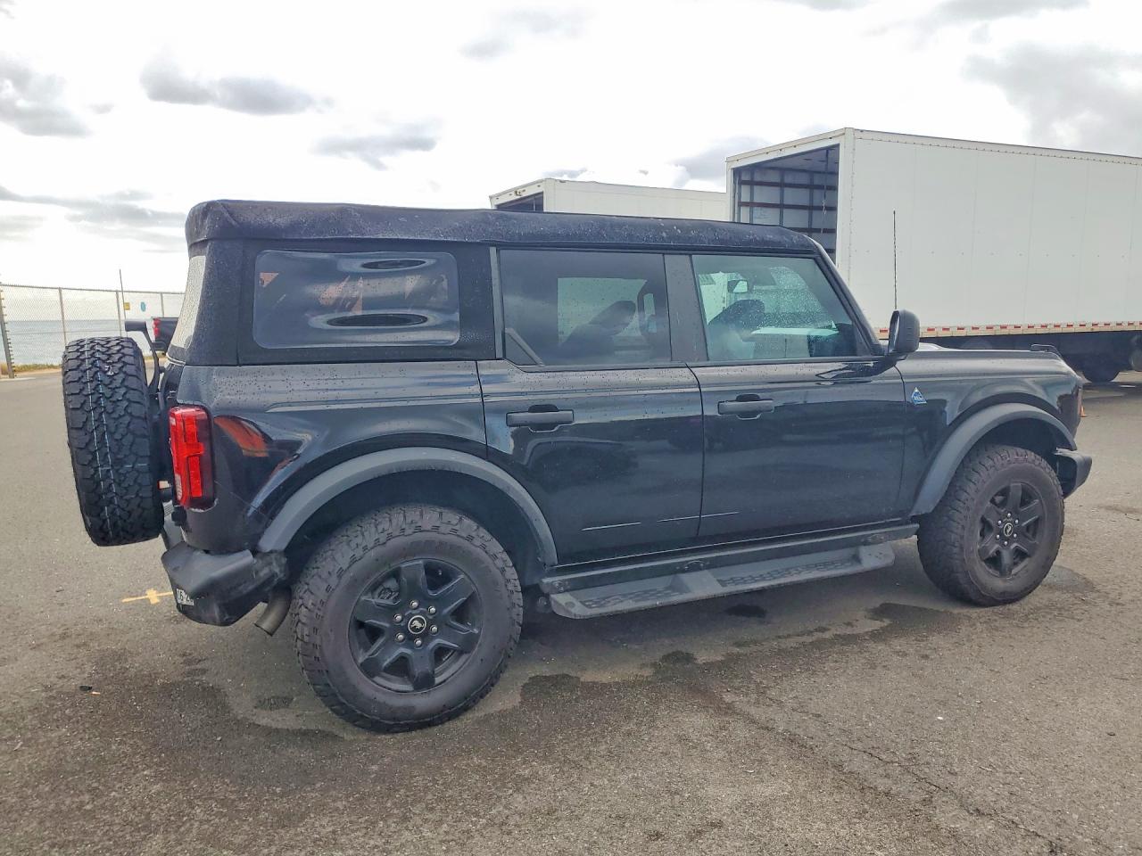 Ford Bronco Black Diamond