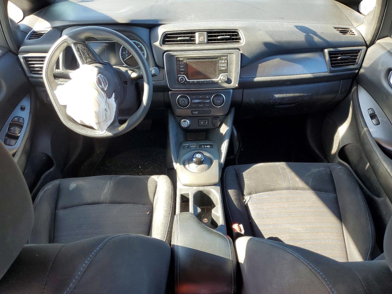 Nissan LEAF S