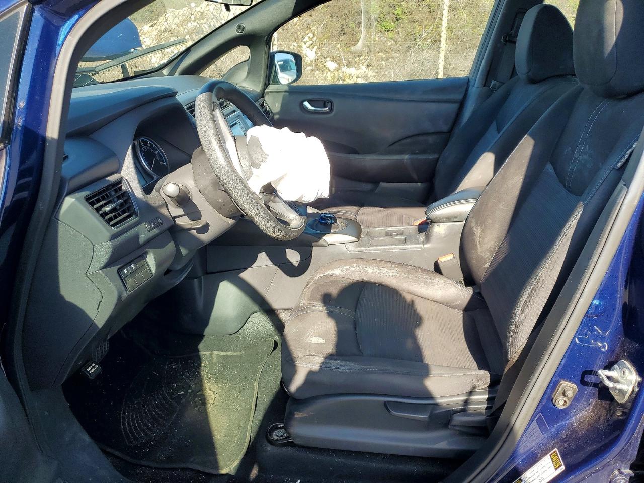 Nissan LEAF S
