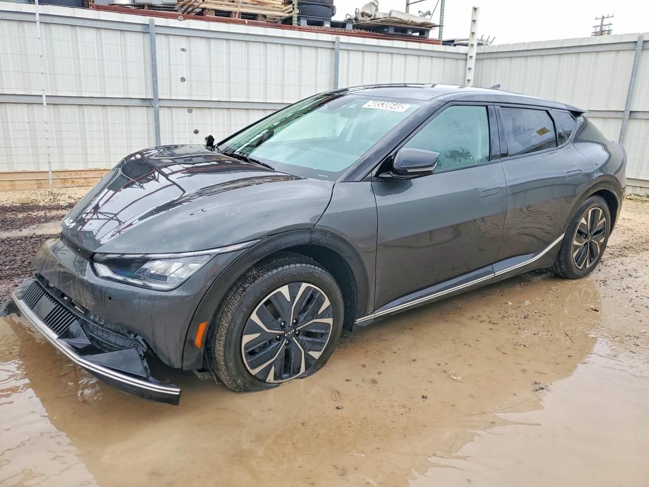 Salvage Kia EV6 Image