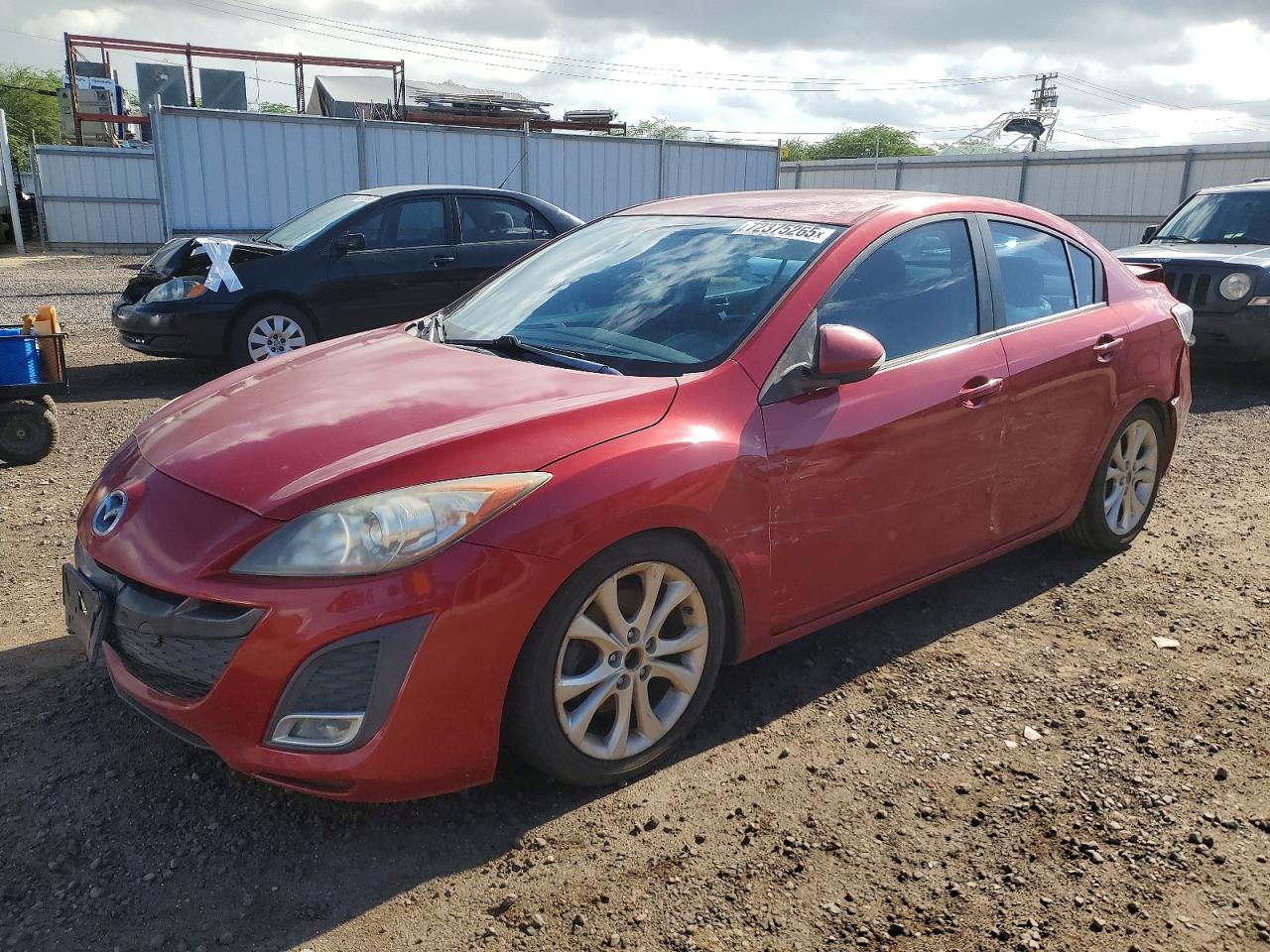 Salvage Mazda Mazda3 Image