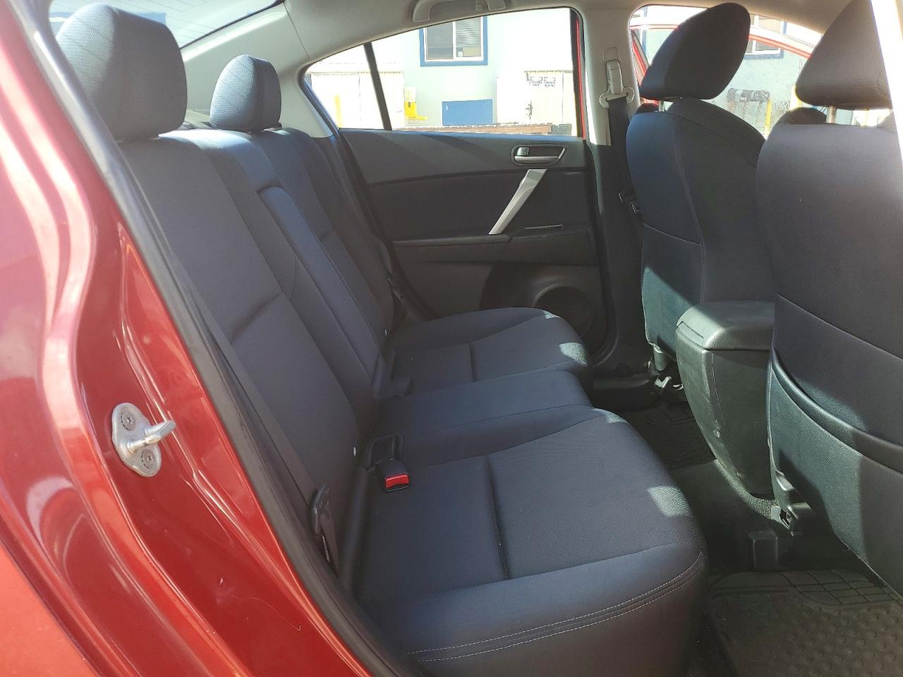 Mazda Mazda3 S