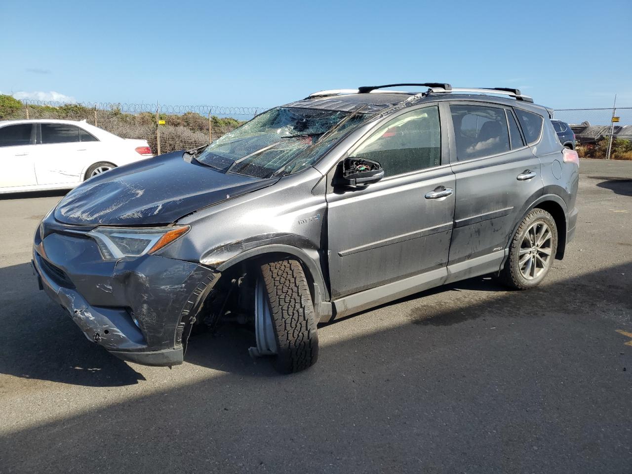 Salvage Toyota RAV4 Image