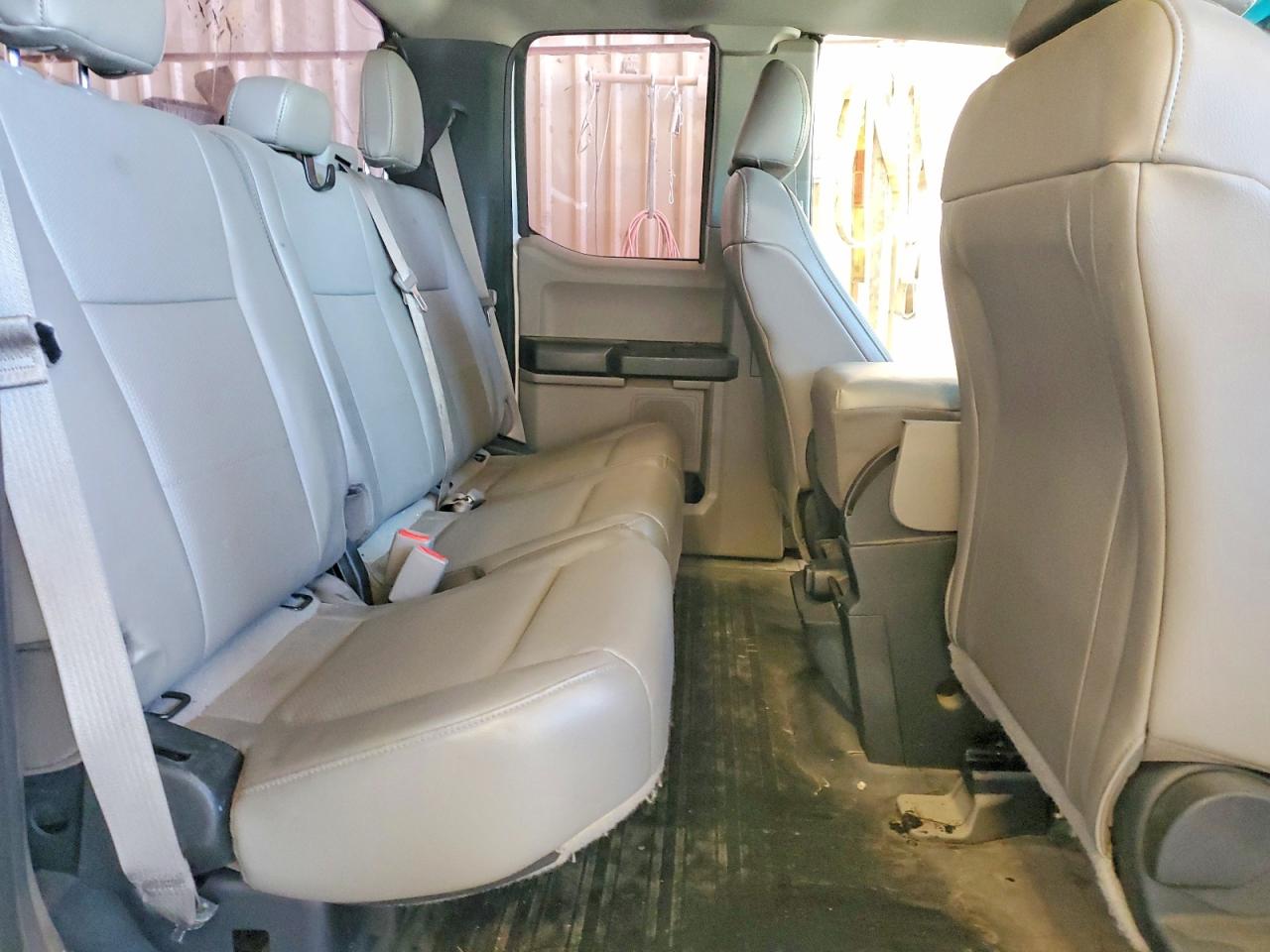 Ford F-150 Super Cab
