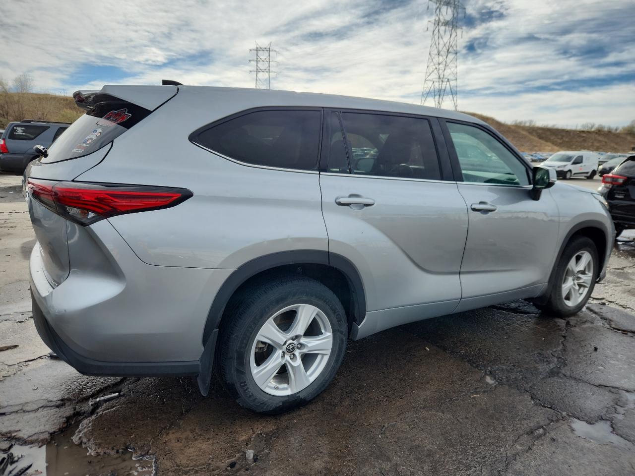 Toyota Highlander L