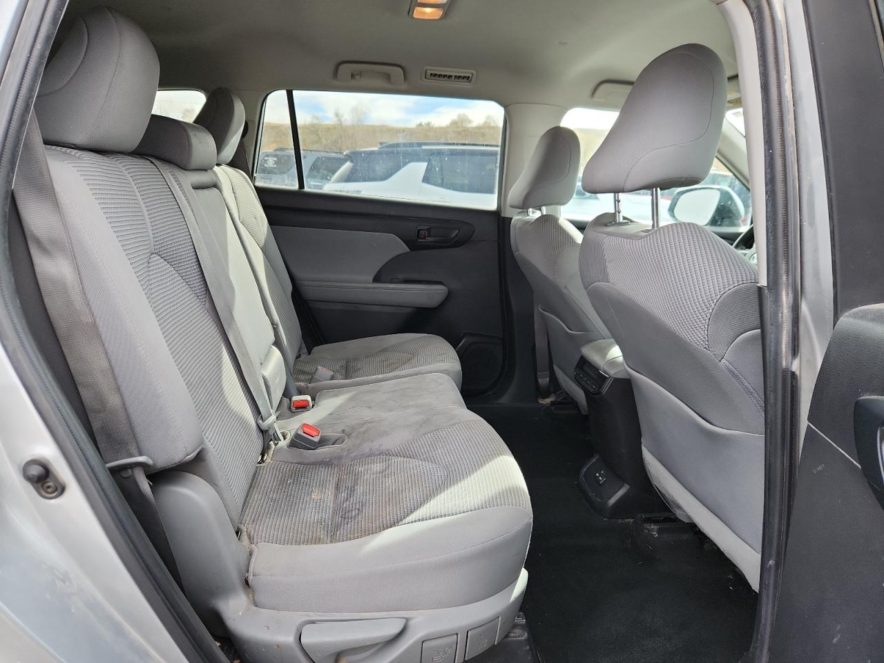 Toyota Highlander L