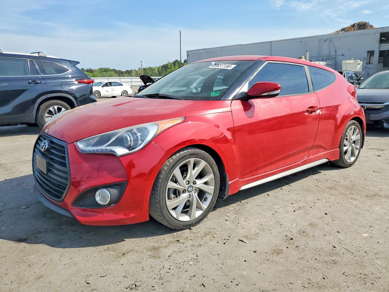 Salvage Hyundai VELOSTER Image