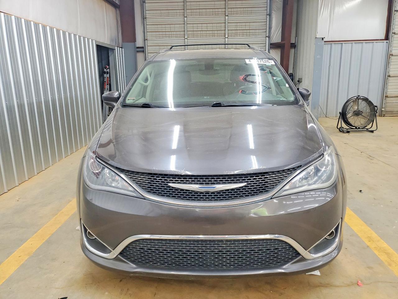 Chrysler Pacifica Touring L