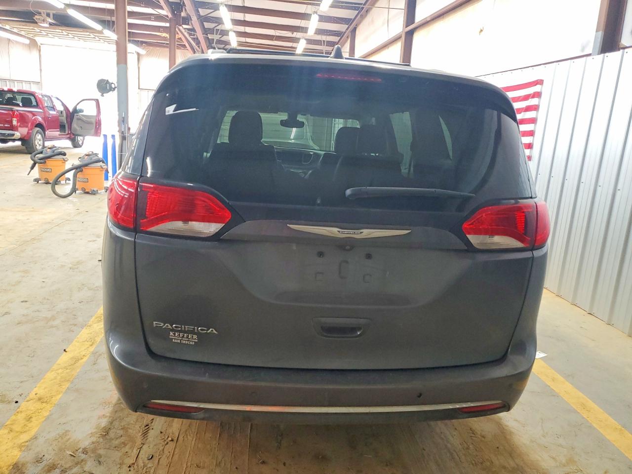 Chrysler Pacifica Touring L