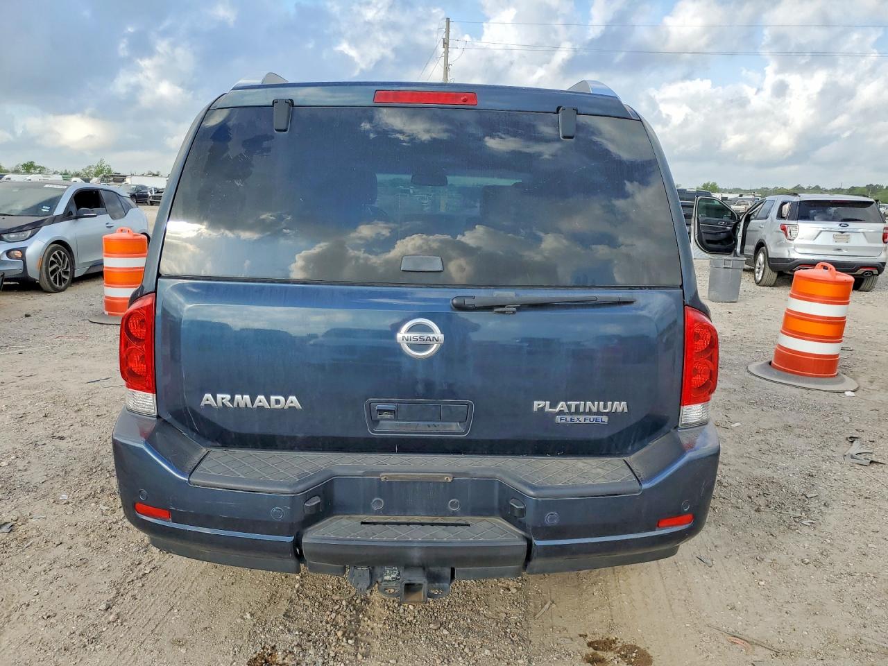 Nissan Armada Platinum