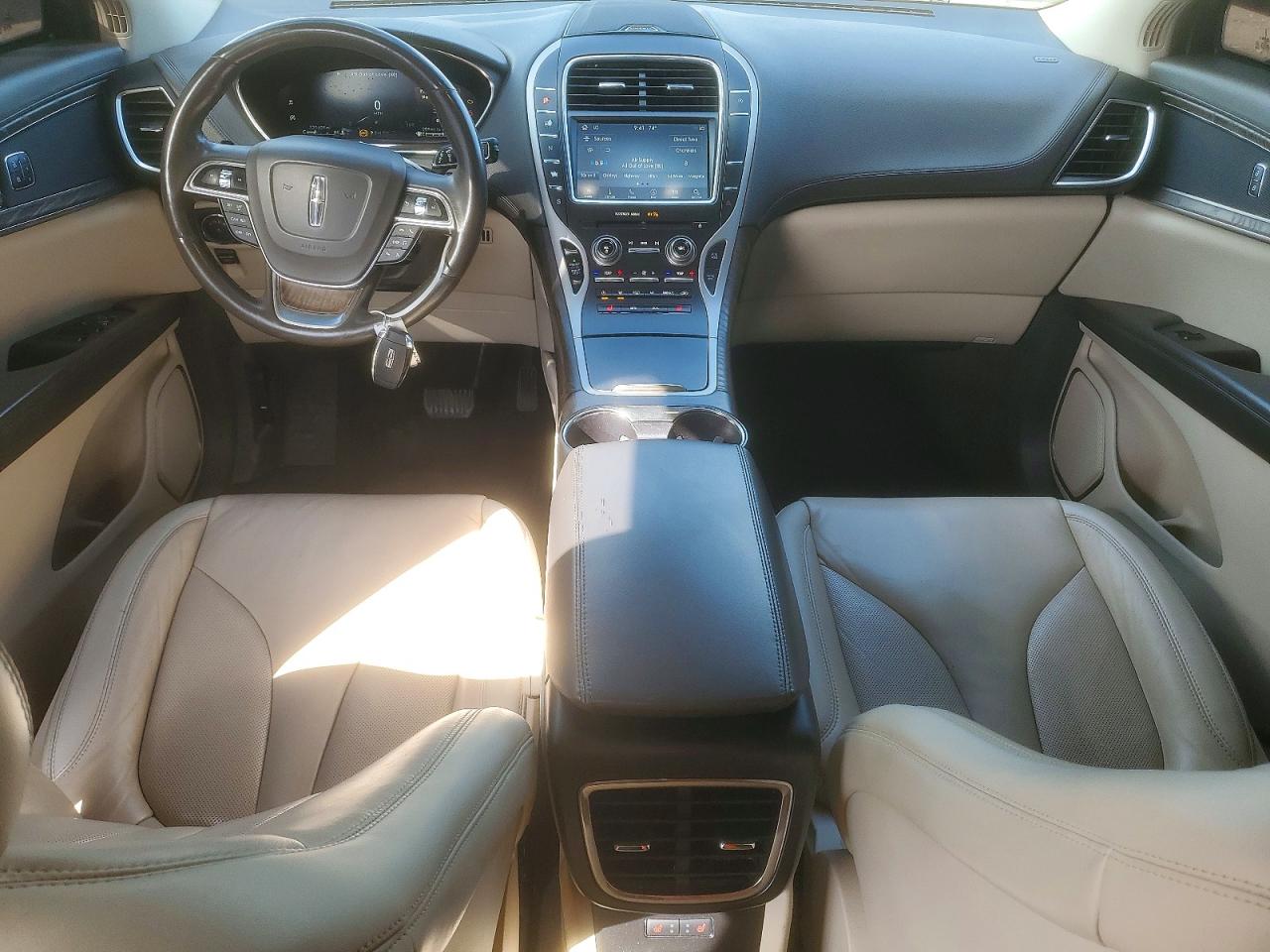 Lincoln Nautilus Select