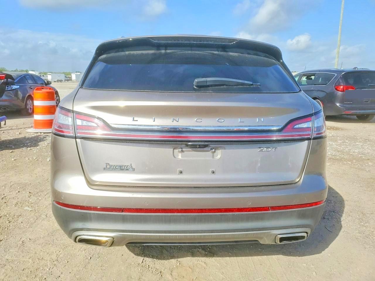 Lincoln Nautilus Select