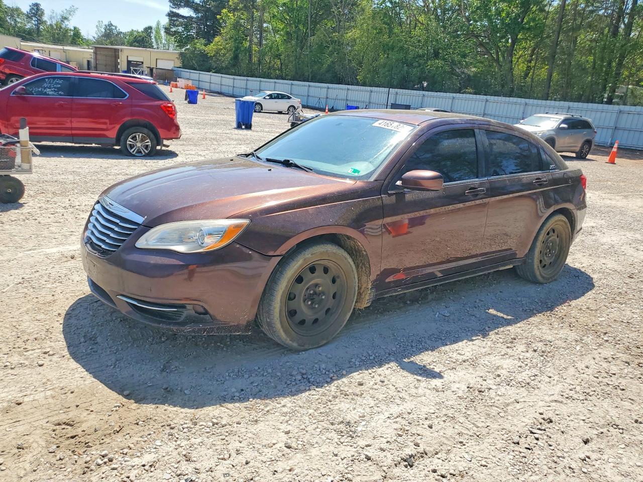 Salvage Chrysler 200 Image