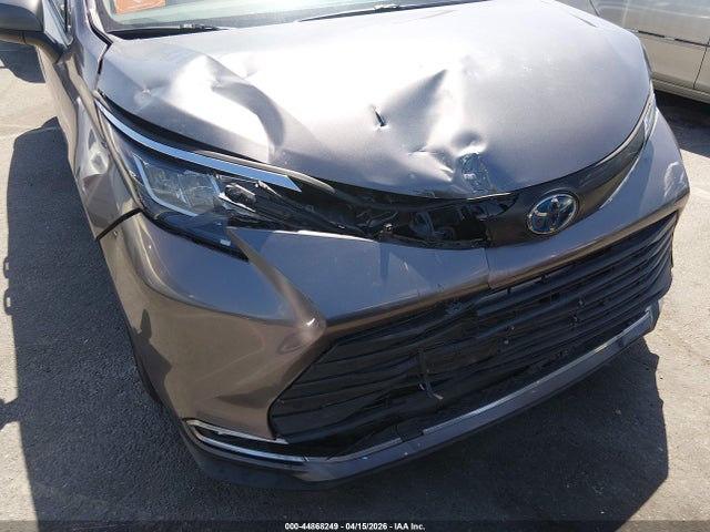 Toyota Sienna Xle