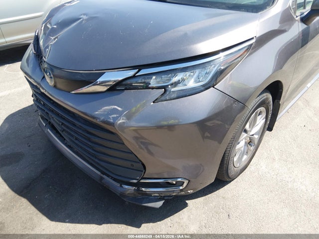 Toyota Sienna Xle