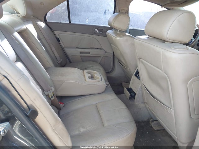 Cadillac STS V6