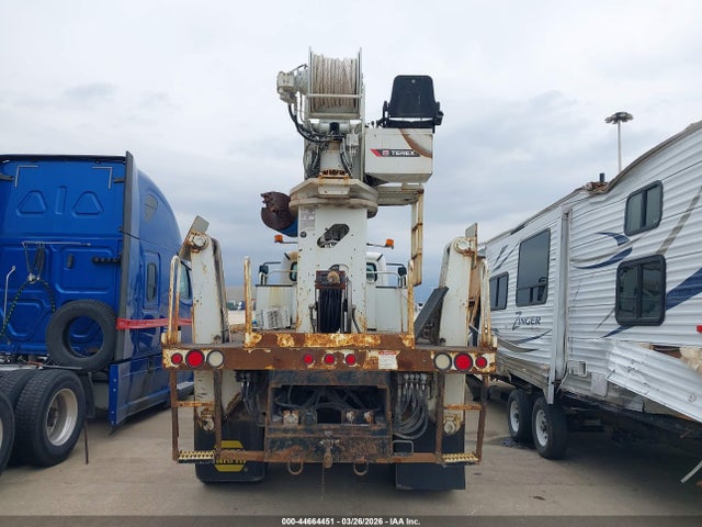 Freightliner M2 106 Medium Duty