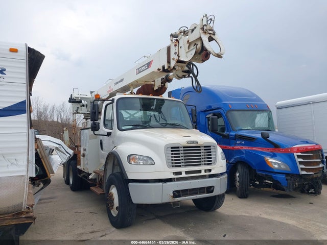 Salvage Freightliner M2 Image