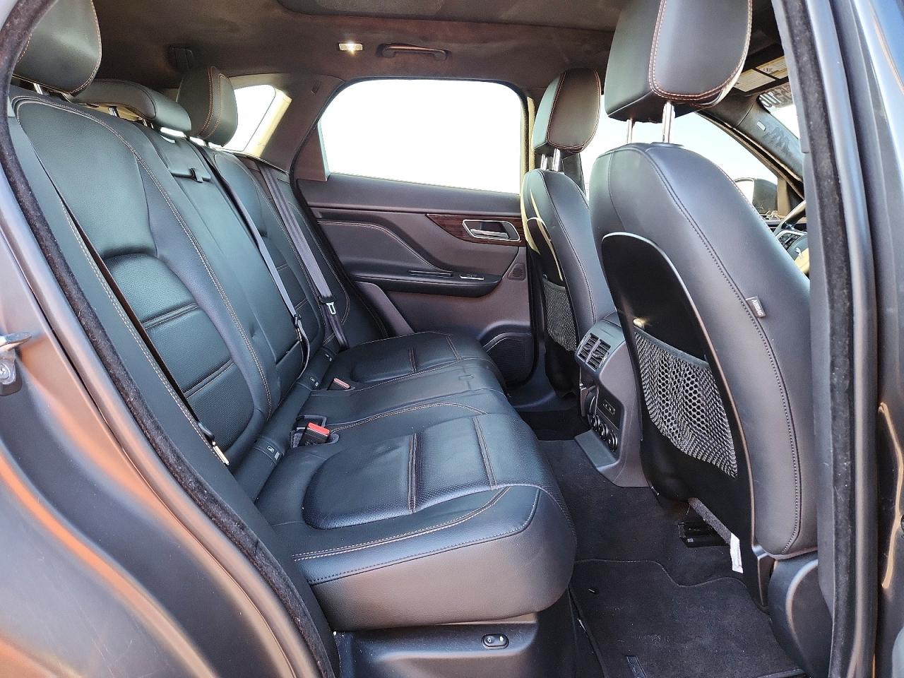 Jaguar F-PACE Premium