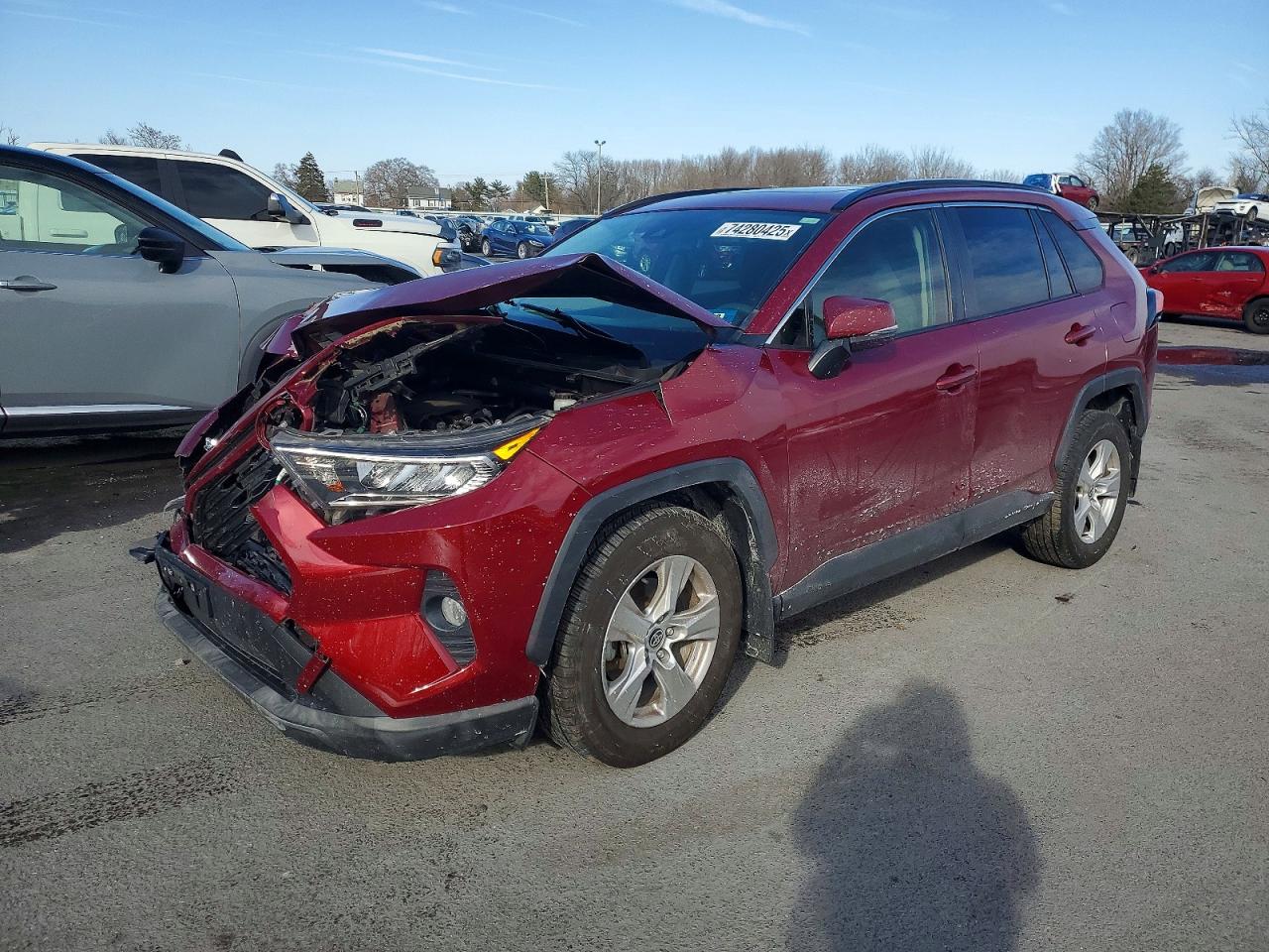 Salvage Toyota RAV4 Image