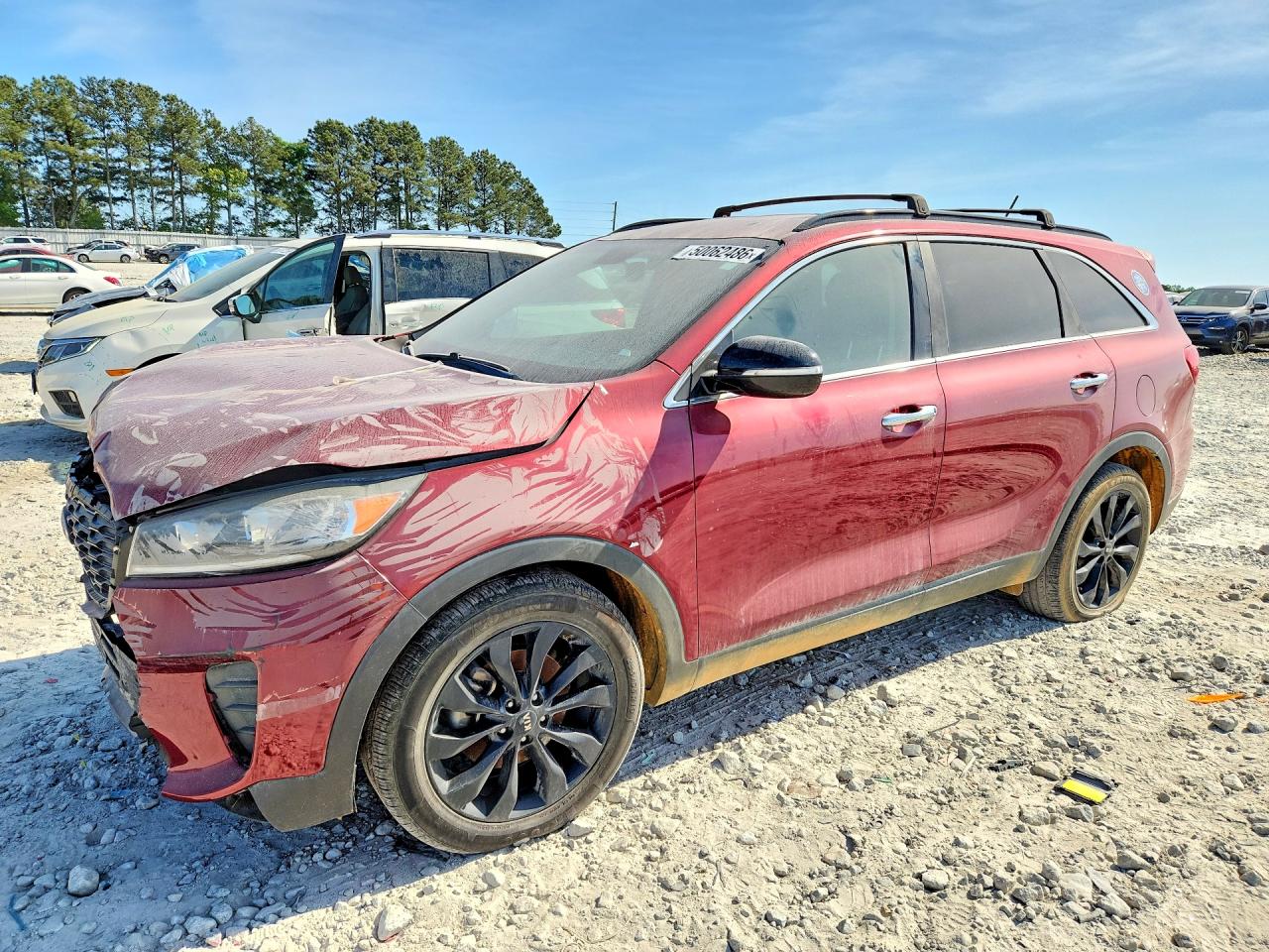 Salvage Kia Sorento Image