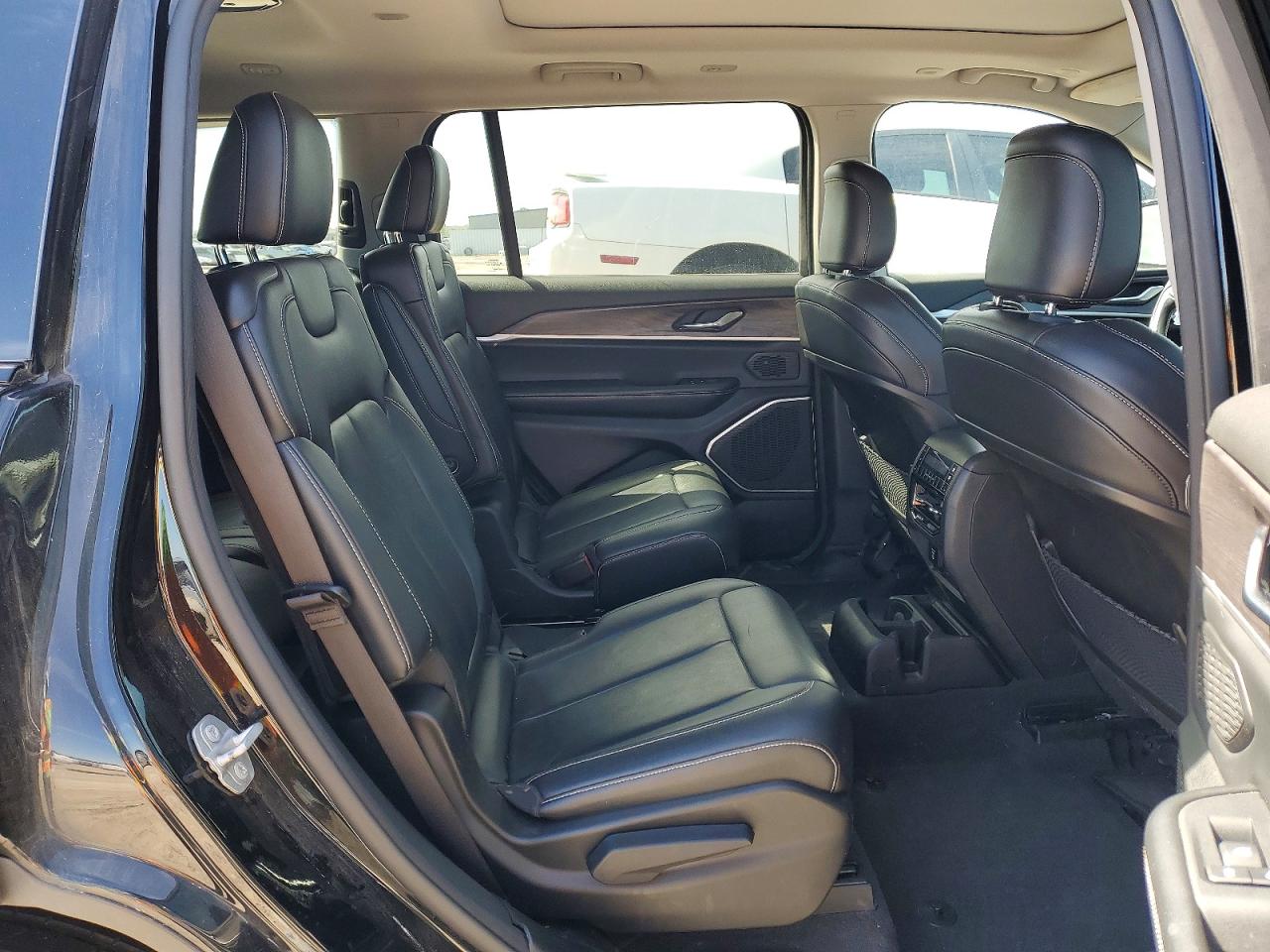 Jeep Cherokee L Limited