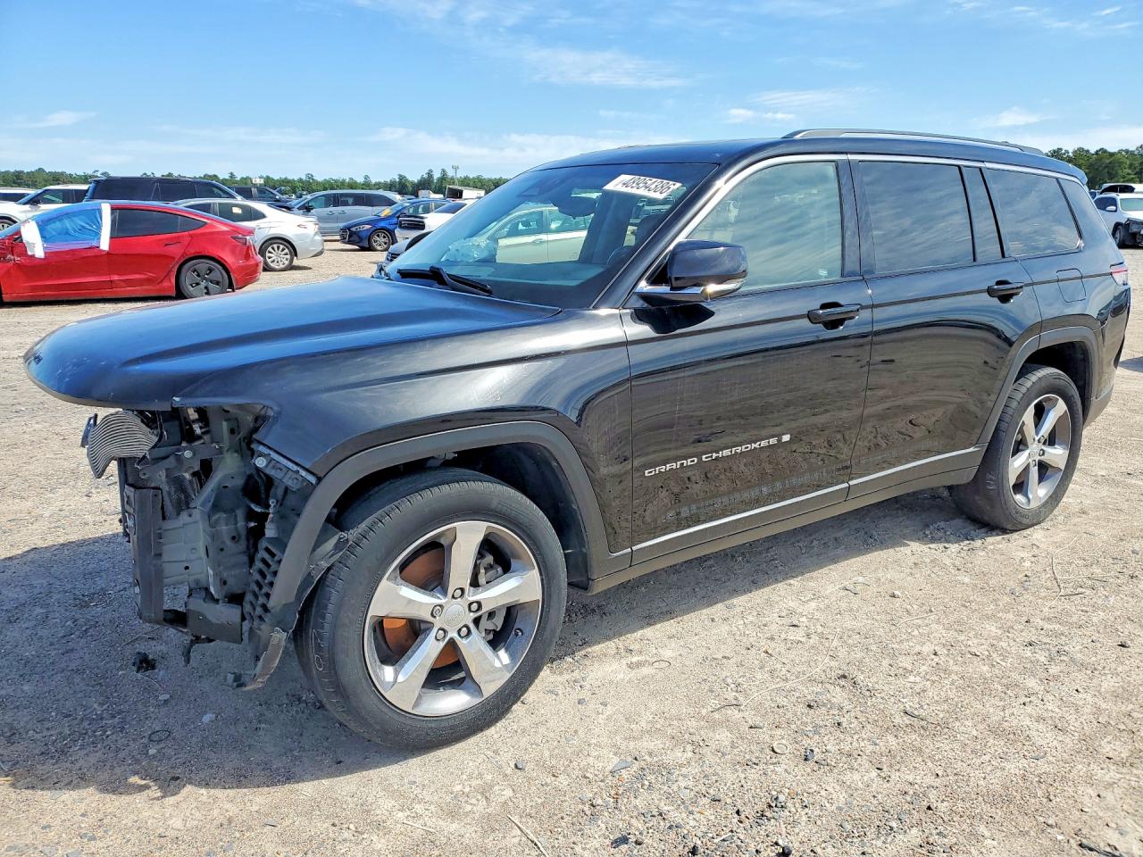 Salvage Jeep Cherokee Image