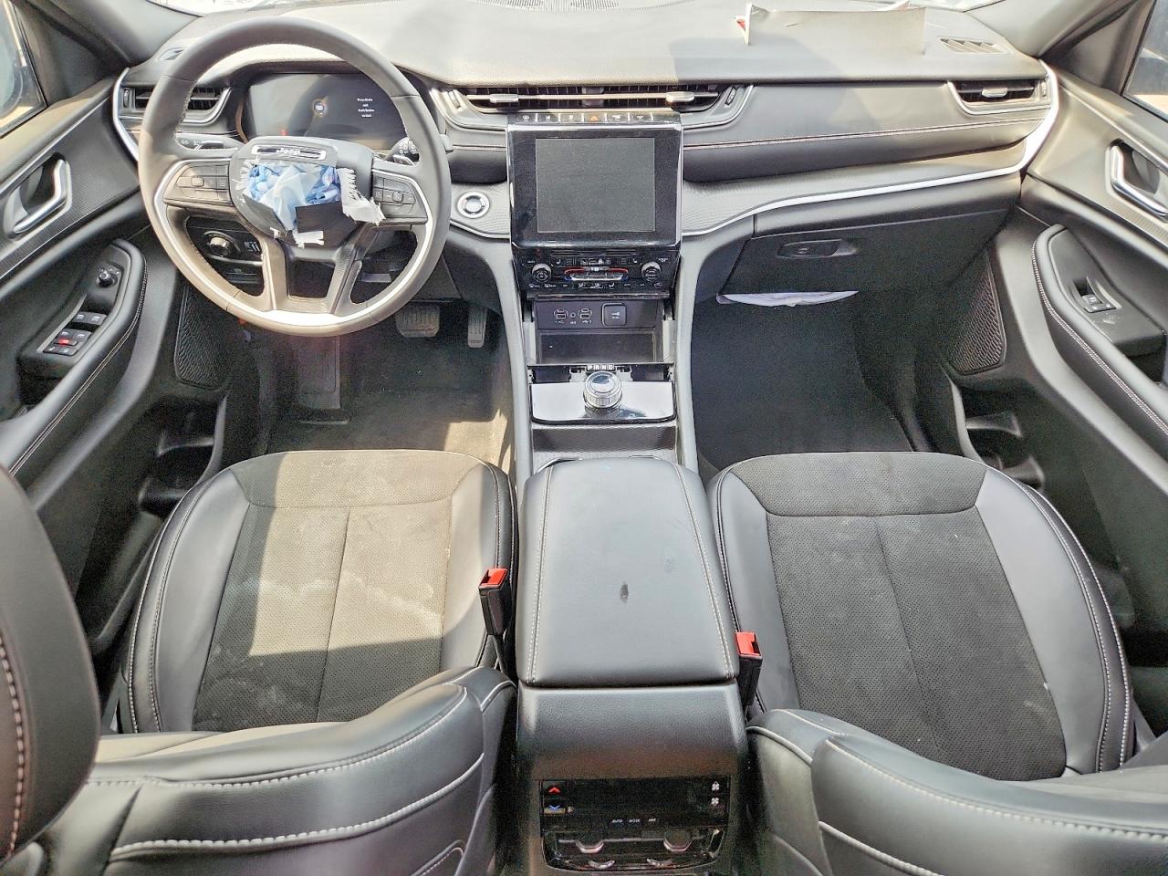 Jeep Cherokee L Laredo