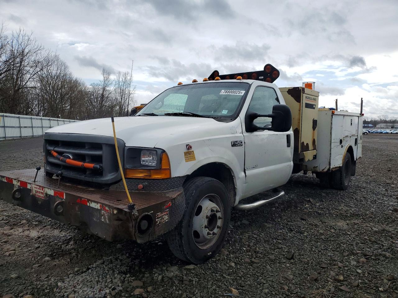 Salvage Ford F-450 Image