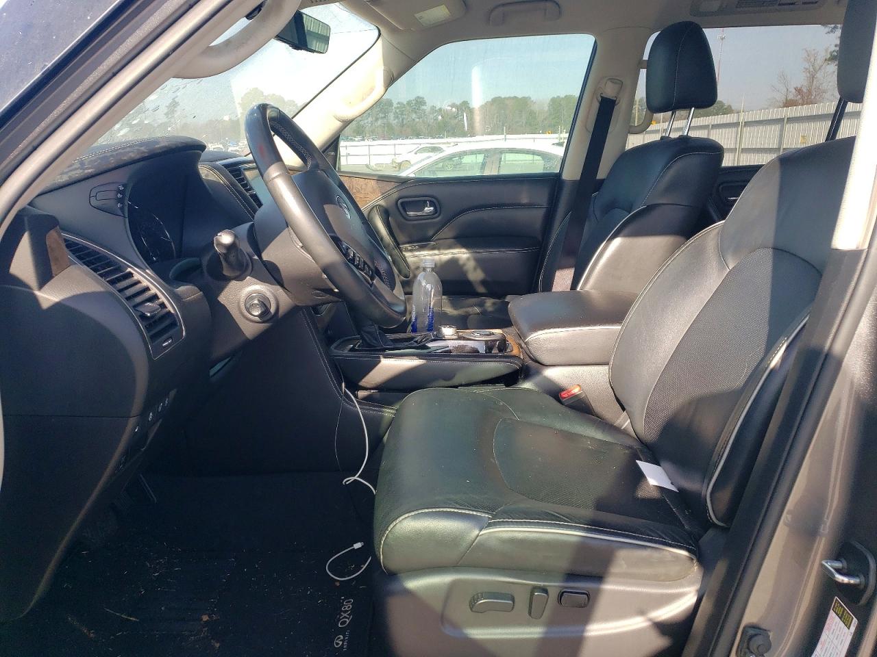 INFINITI Qx Premium Select