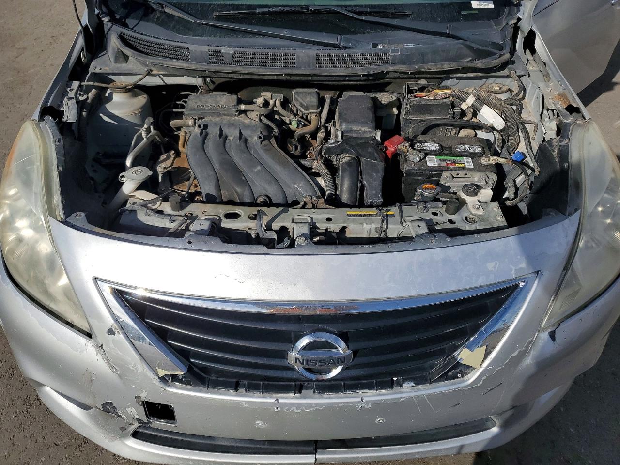 Nissan Versa 1.6 S