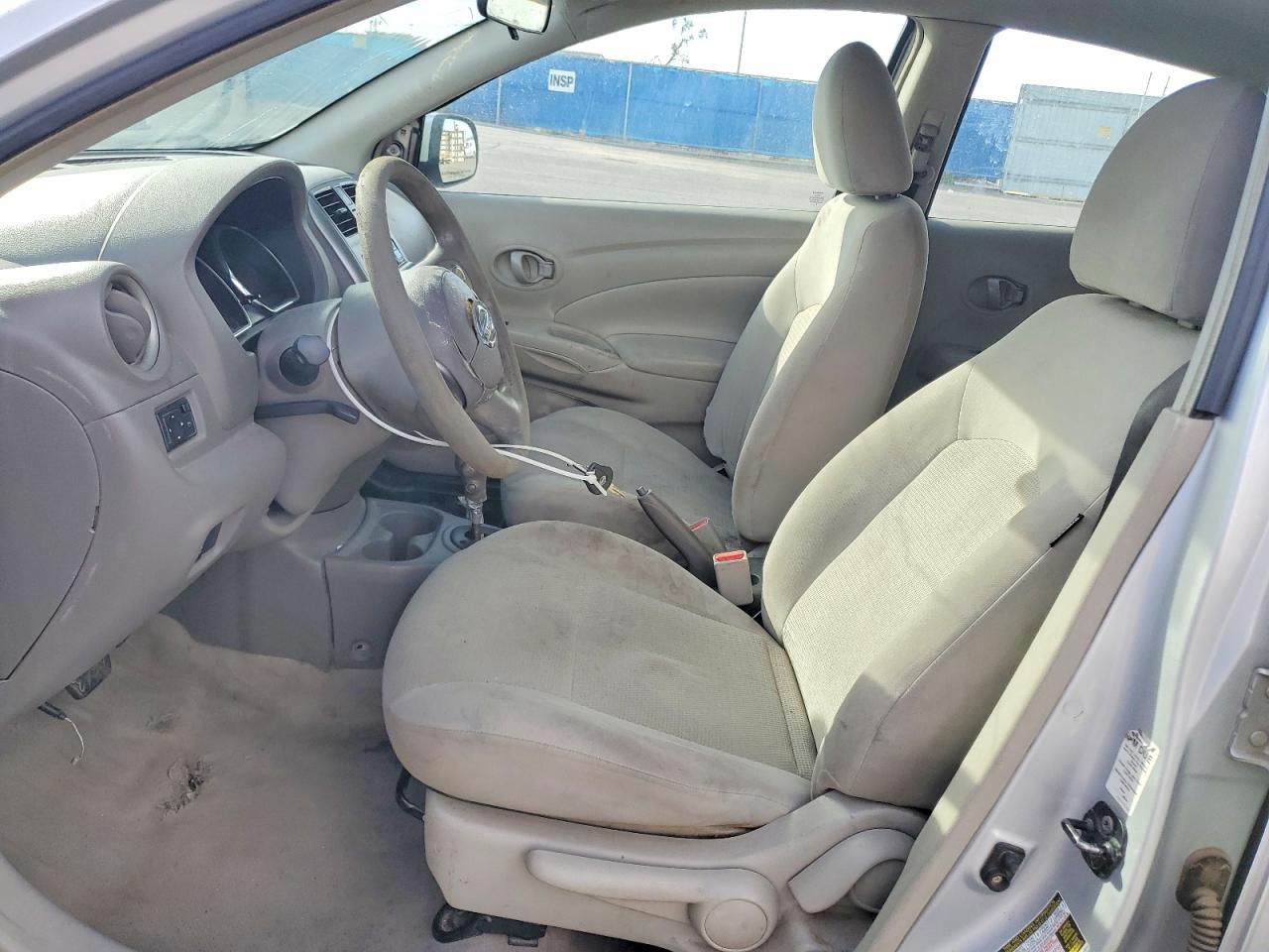 Nissan Versa 1.6 S
