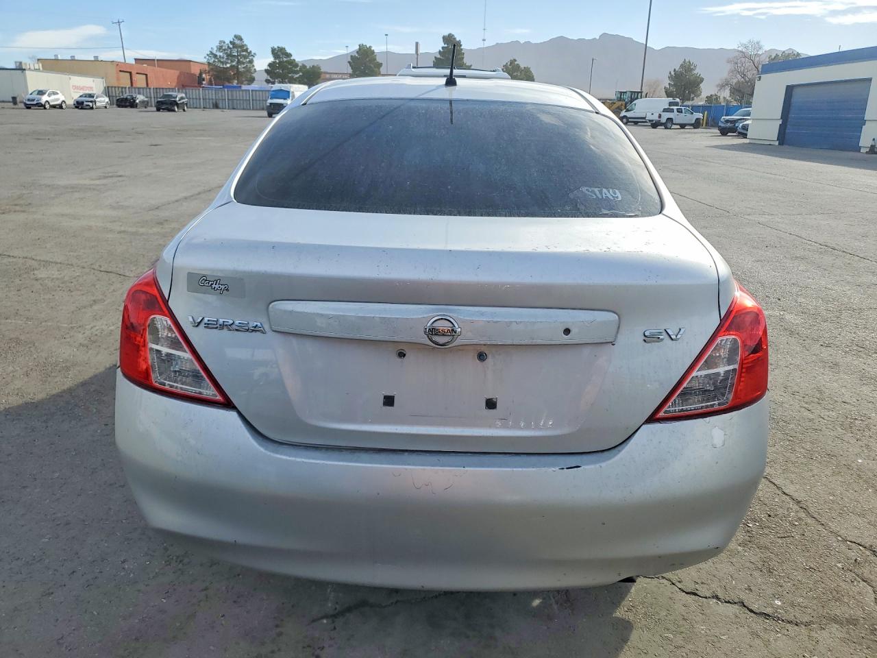 Nissan Versa 1.6 S