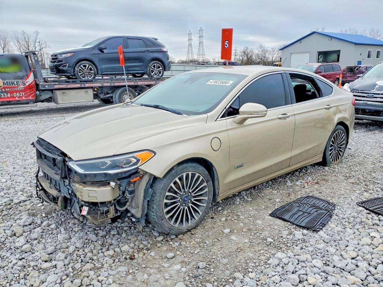 Salvage Ford Fusion Image