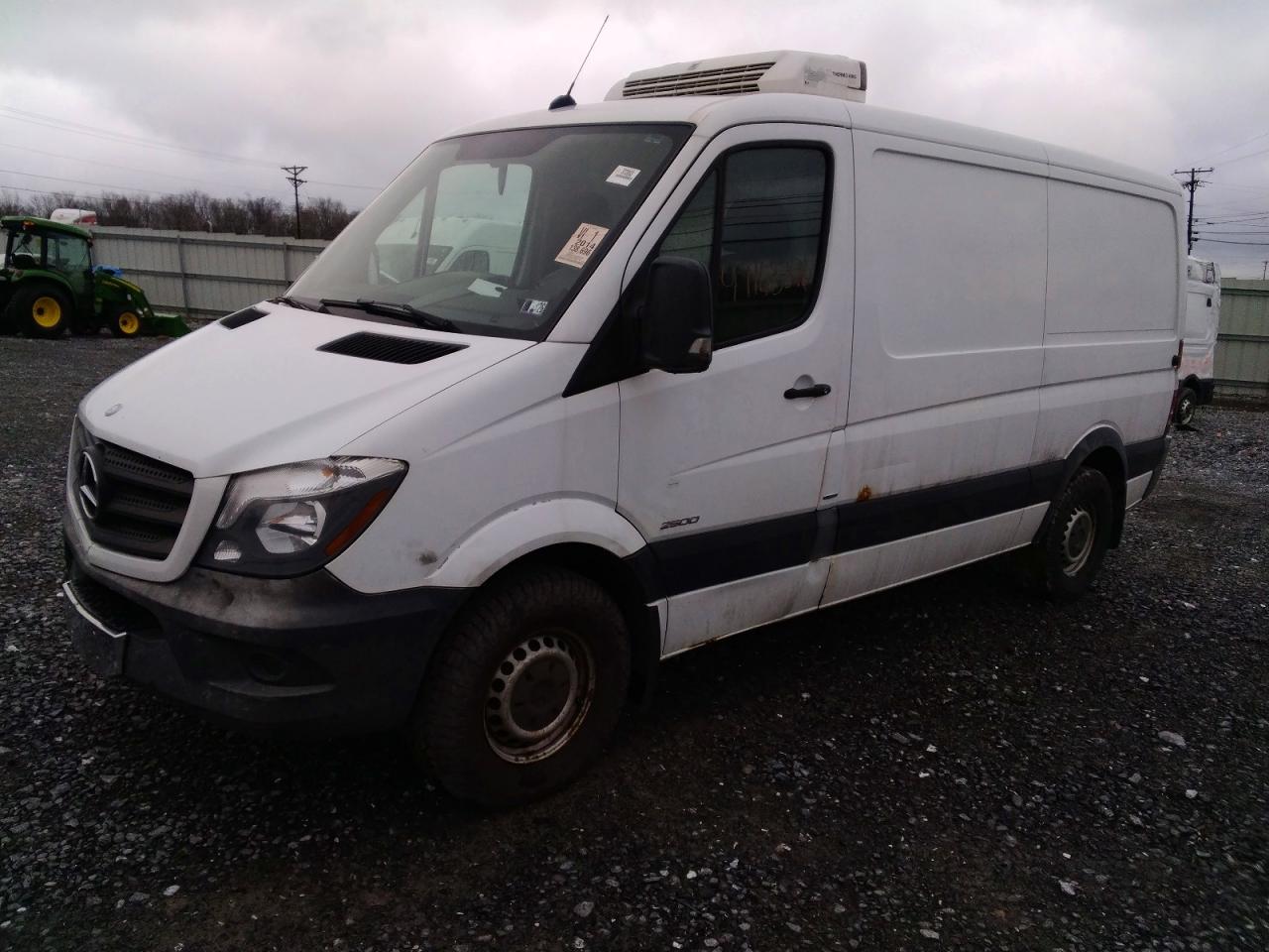 Salvage Mercedes-Benz Sprinter Image