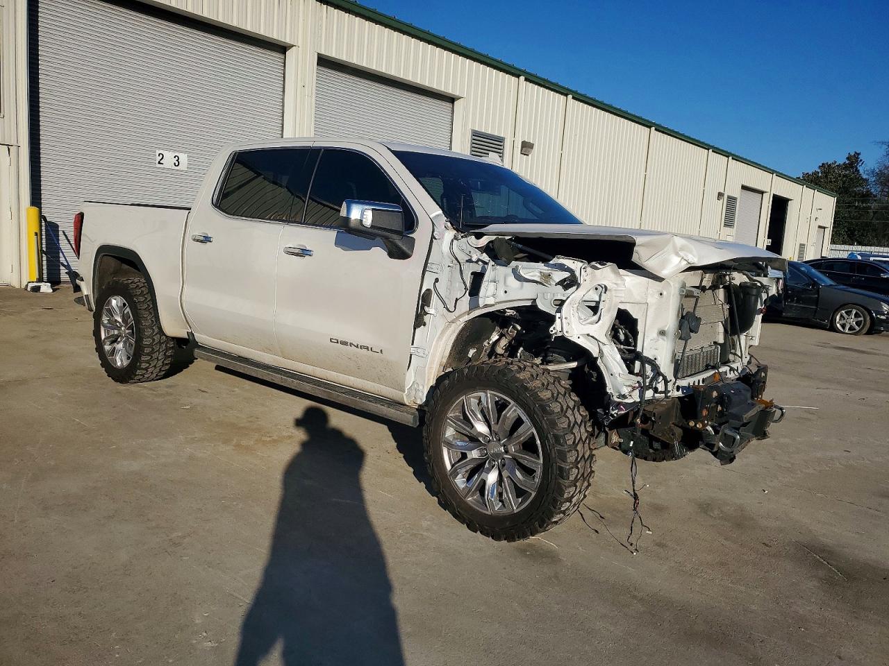 GMC Sierra