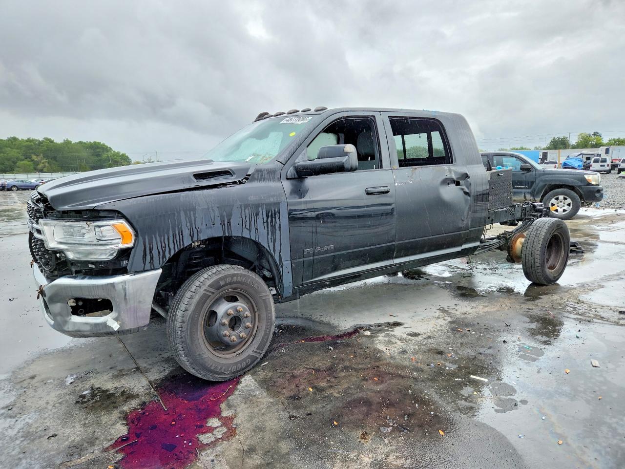 Salvage Ram 3500 Image