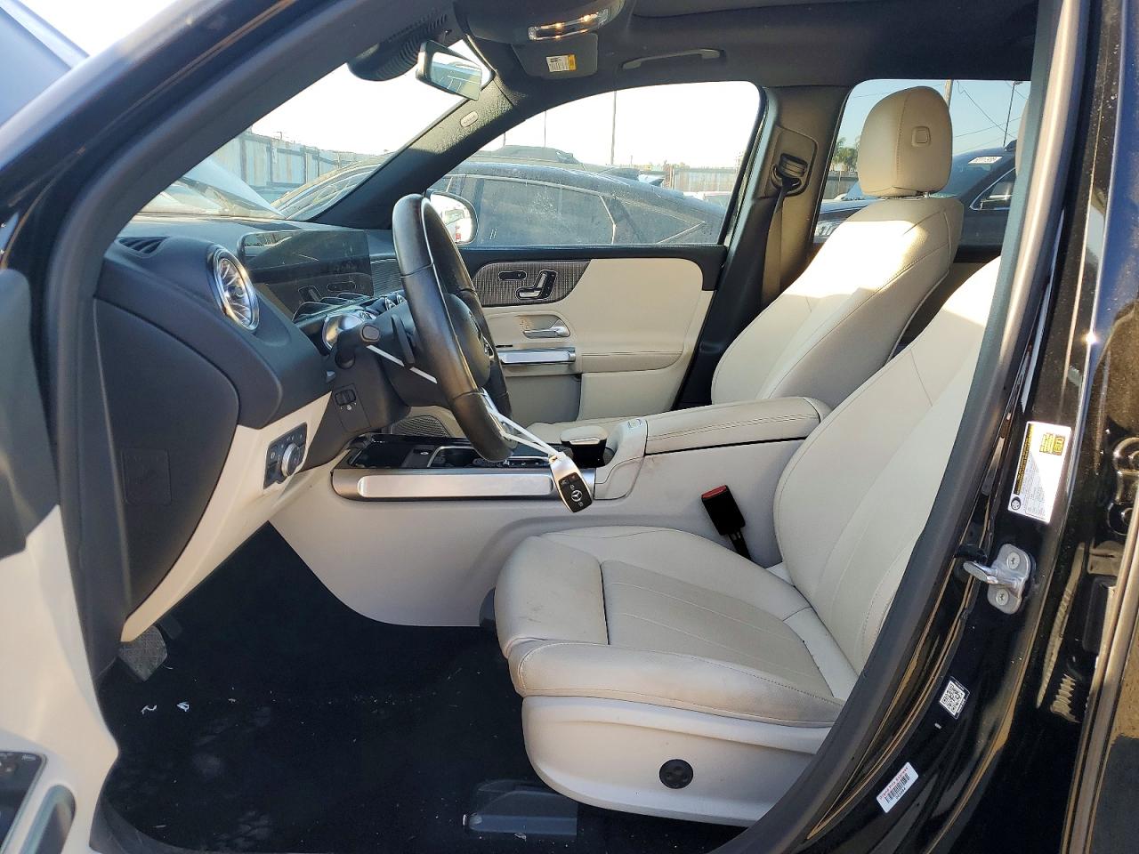 Mercedes-Benz EQB 300 4matic