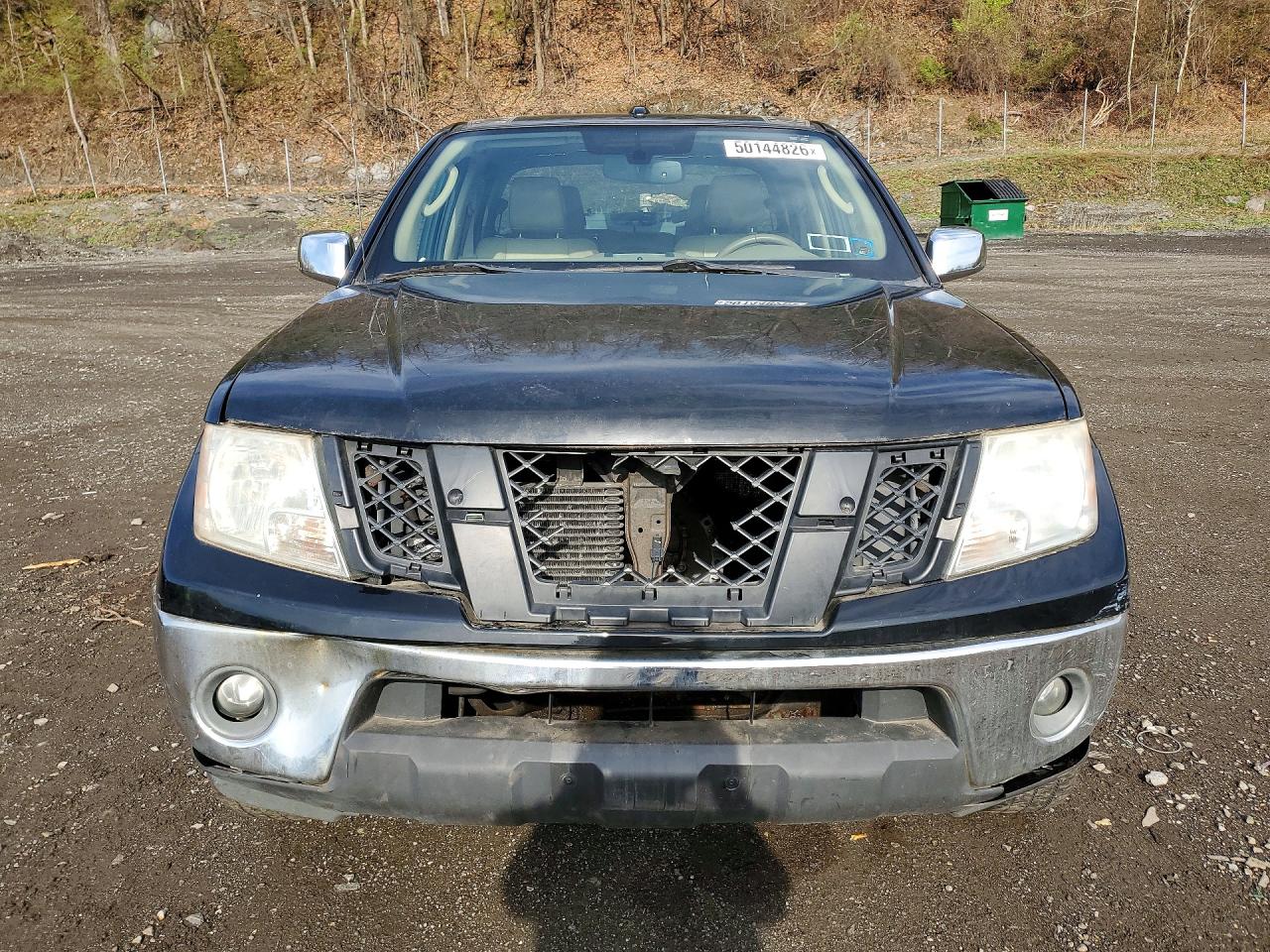 Nissan Frontier Sv V6