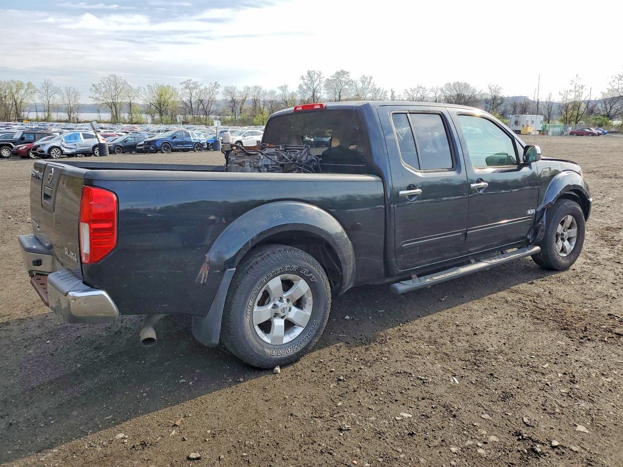 Nissan Frontier Sv V6