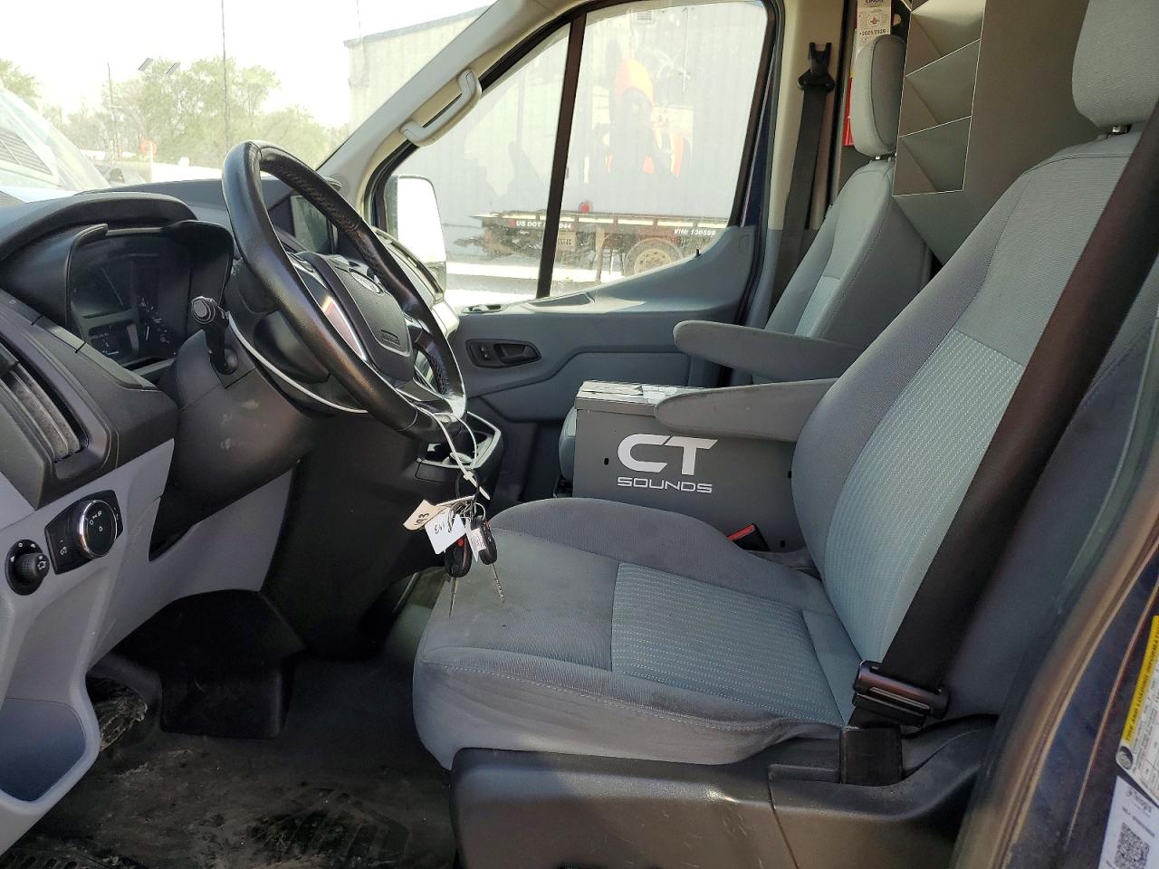 Ford Transit T-250