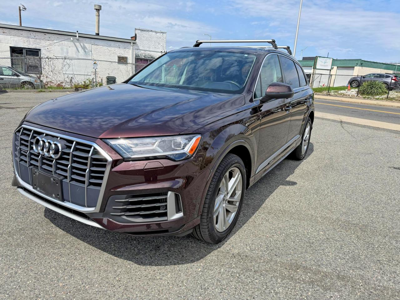 Salvage Audi Q7 Image