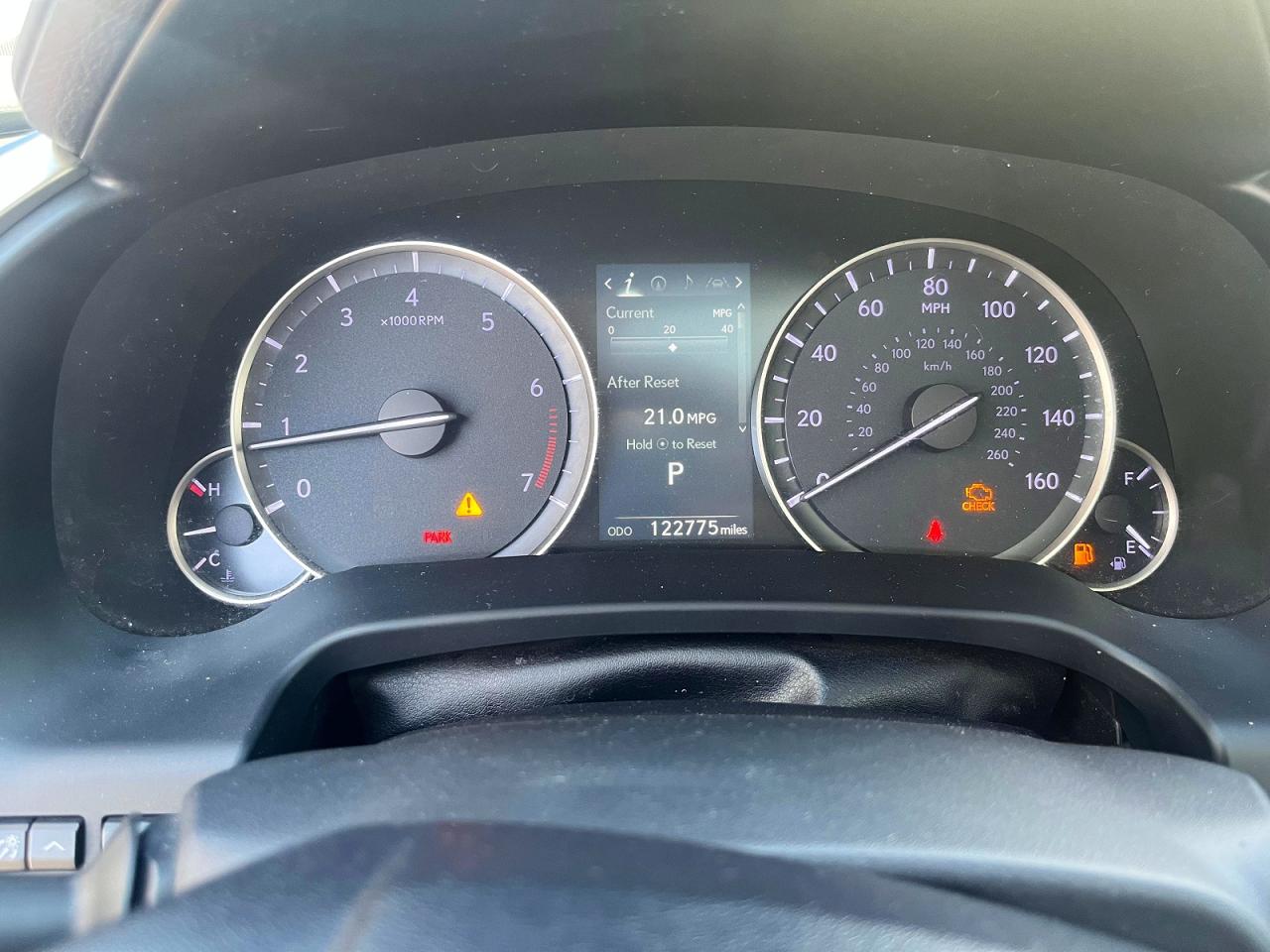 Lexus RX Base