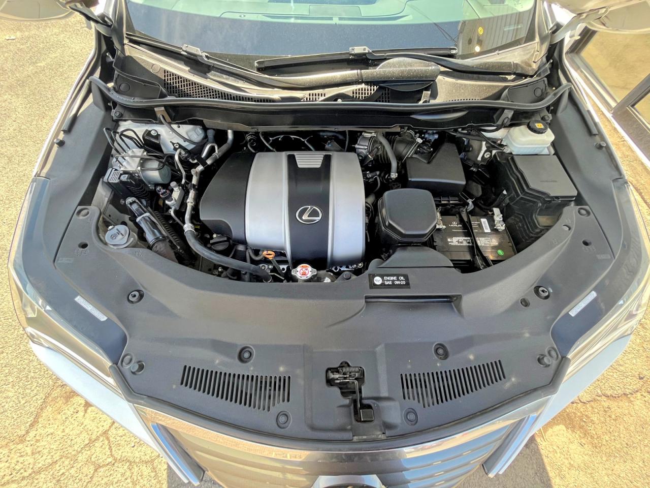 Lexus RX Base