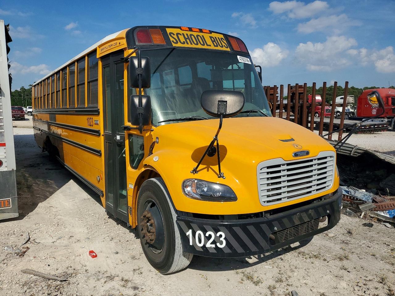 2022 Freightliner Chassis