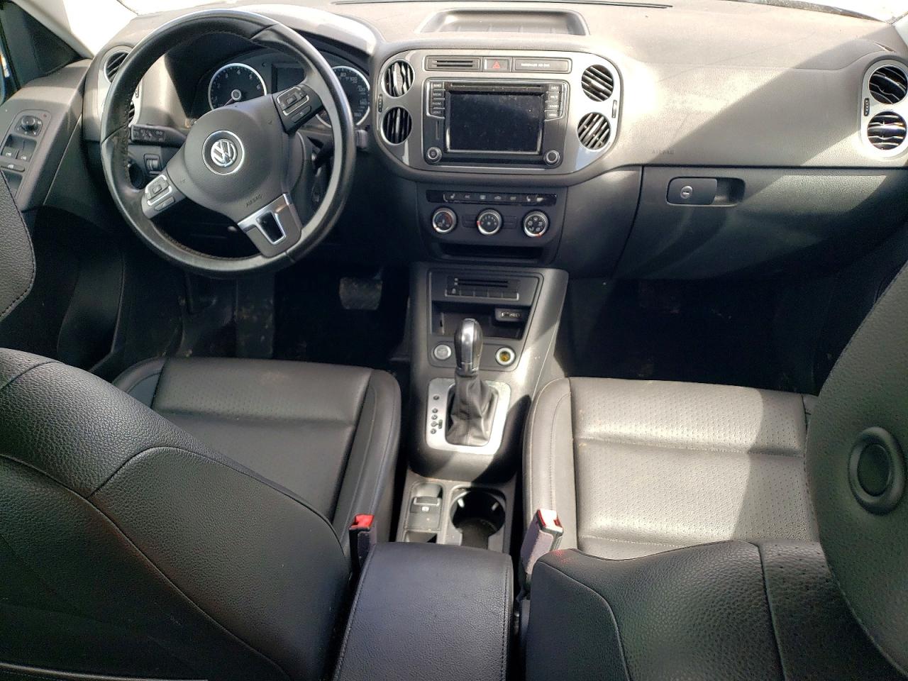 Volkswagen Tiguan S